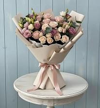 Букет цветов из:  Розы и Лизиантусы #REPLACE_PRED# Малино