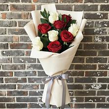 Букет цветов из:  Розы в Малино