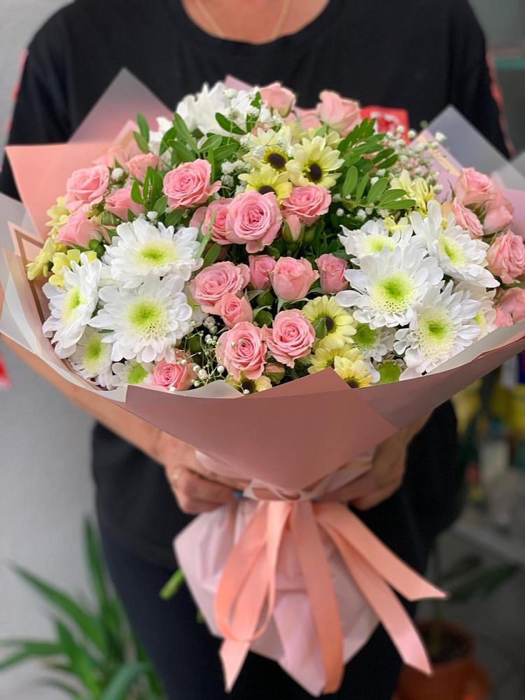 Букет цветов из: Розы и Хризантемы в Малино