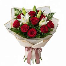 Букет цветов из:  Лилии и Розы в Малино