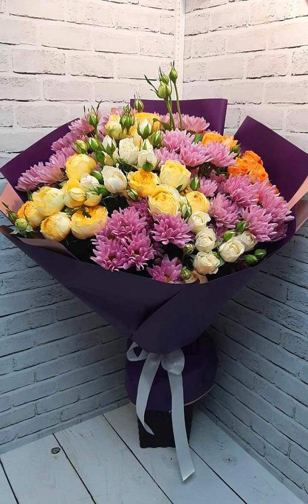 Букет цветов из: Хризантемы и Розы в Малино