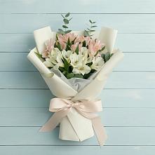 Букет цветов из:  Альстромерии в Малино