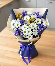 Букет цветов из:  Розы, Ирисы и Хризантемы #REPLACE_PRED# Малино
