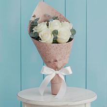 Букет цветов из:  Розы в Малино