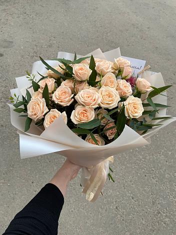 Букет Кремовые розы Латте в Малино