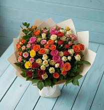 Букет Микс из разноцветных кустовых роз в Малино