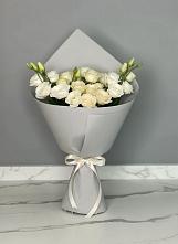 Букет цветов из:  Розы и Лизиантусы в Малино